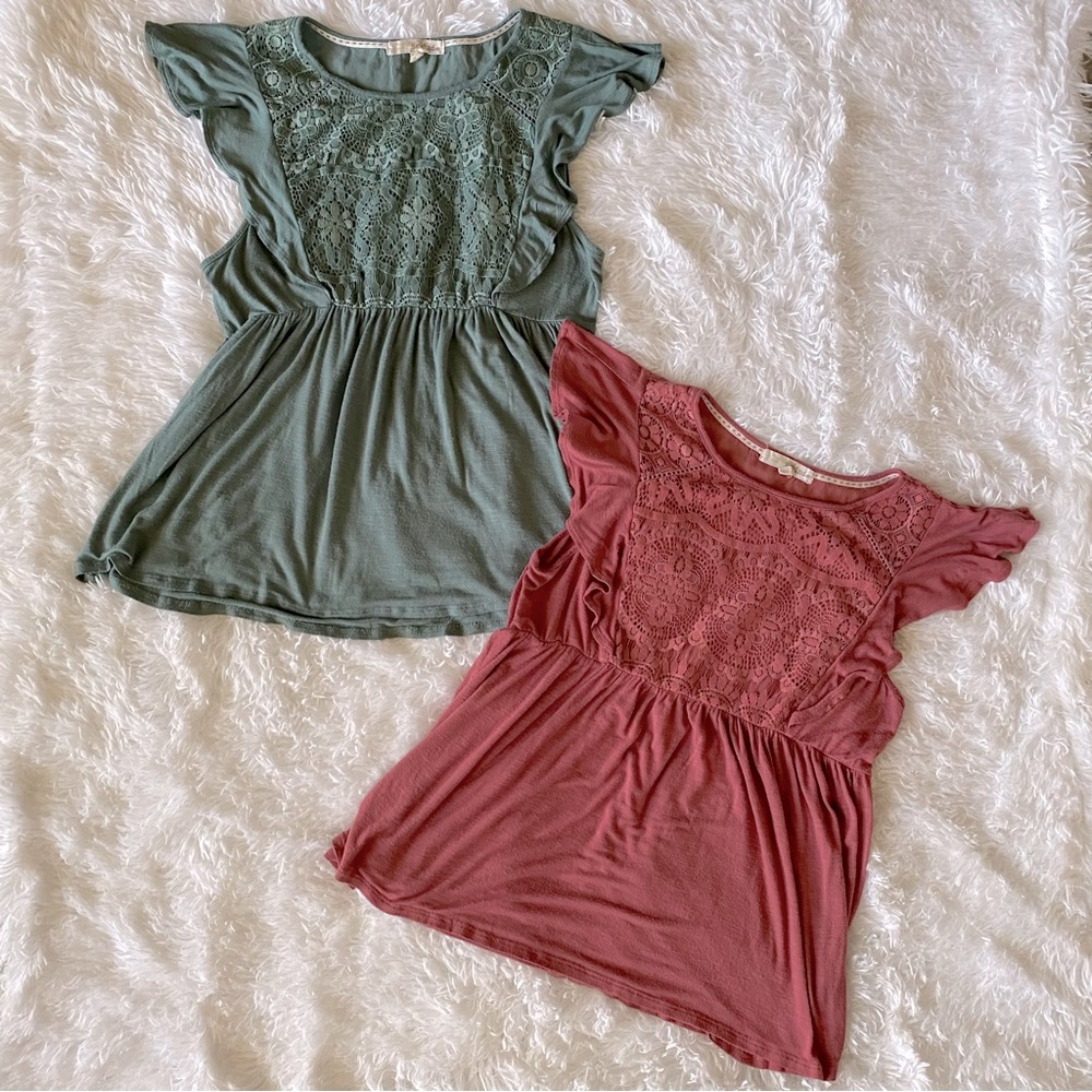 Bundle of 2 Rewind blouses in pink and teal green size large